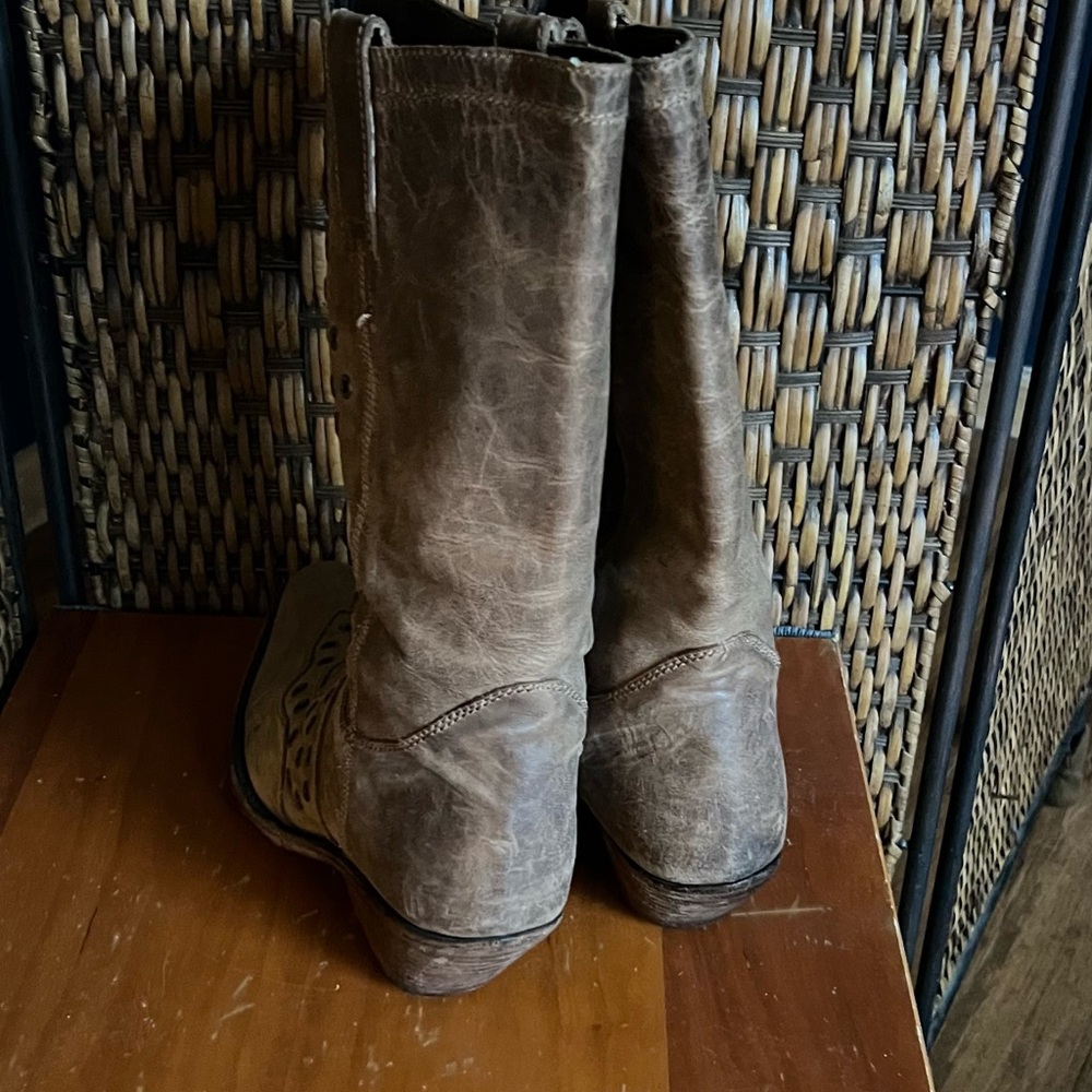 LIBERTY Black Riveted Leather Cowgirl Boots Women’s 9 - Picture 4 of 7